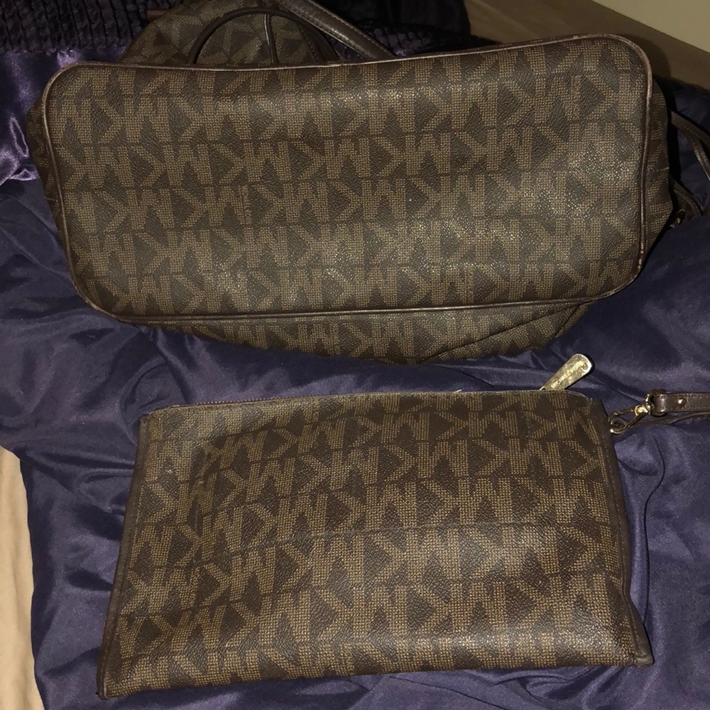 Michael Kors tote bag with clutch purse.